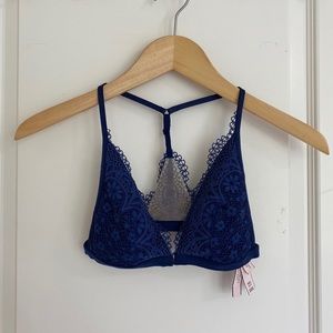 NWOT victoria’s secret navy lace bralette